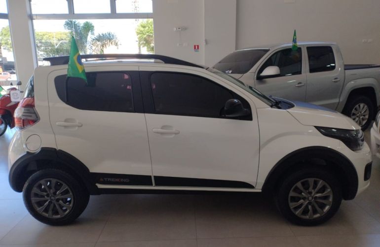 Fiat Mobi 1.0 Trekking - Foto #8