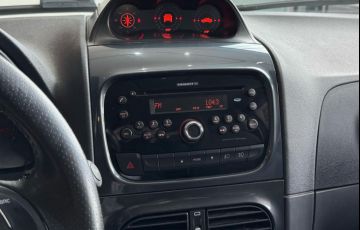 Fiat Strada 1.8 MPi Adventure CD 16v - Foto #10