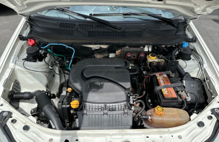 Fiat Strada 1.4 MPi Working CS 8v - Foto #8