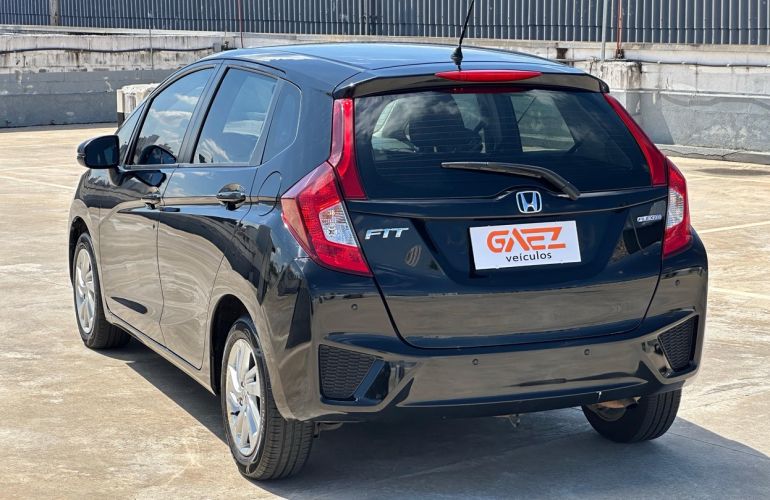 Honda Fit 1.5 LX 16v - Foto #3