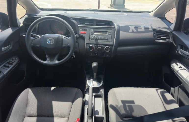 Honda Fit 1.5 LX 16v - Foto #10