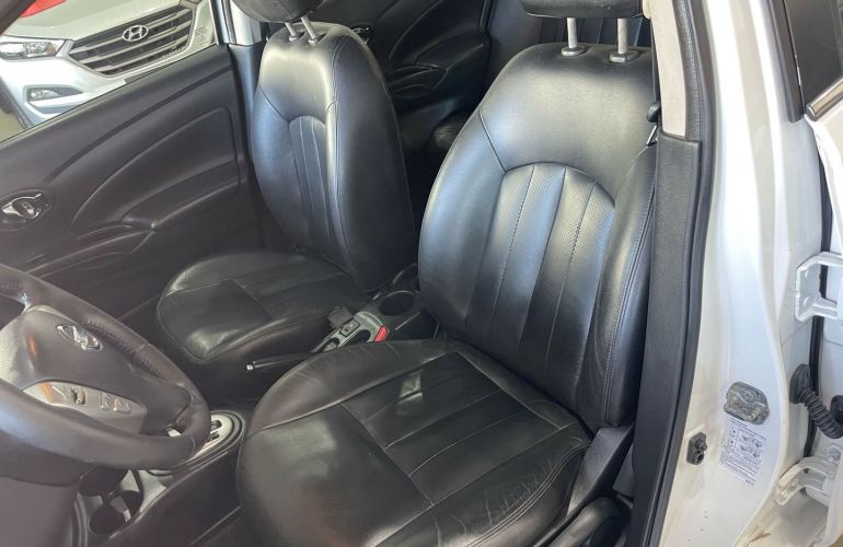 Nissan Versa 1.6 16V Flex SL 4p Xtronic - Foto #9