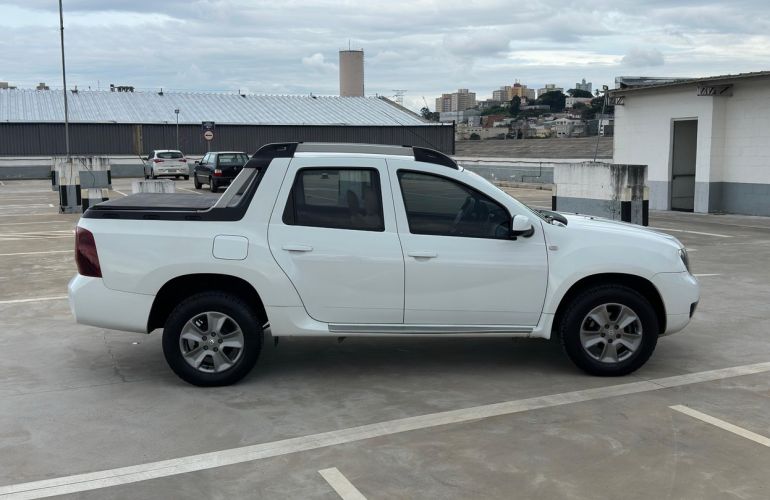 Renault Duster Oroch 2.0 16V Dynamique - Foto #6