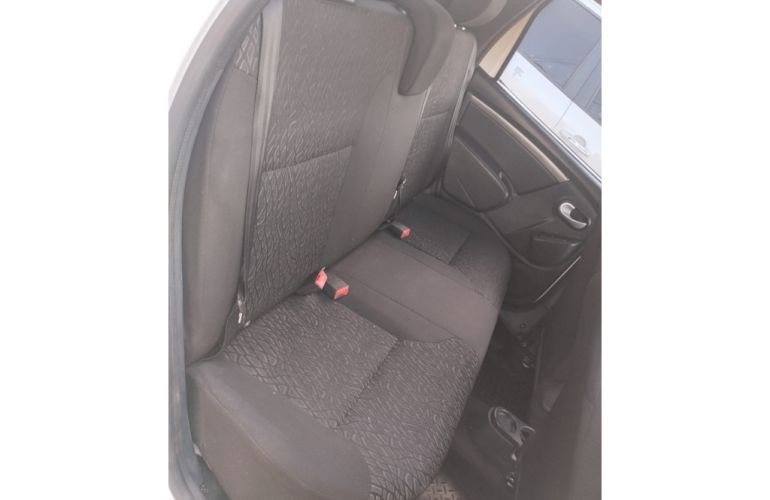 Renault Duster Oroch 1.6 16V Expression (flex) - Foto #6