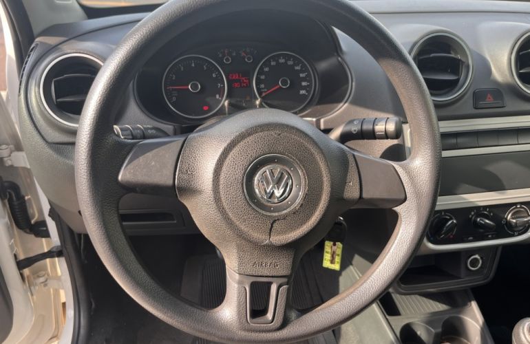 Volkswagen Voyage 1.0 MPI Trendline (Flex) - Foto #7