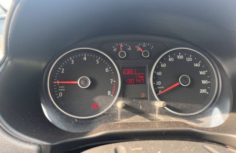 Volkswagen Voyage 1.0 MPI Trendline (Flex) - Foto #8