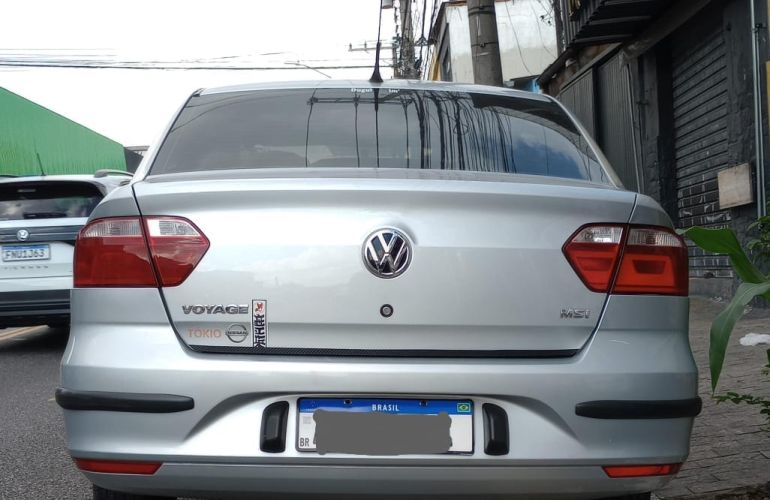 Volkswagen Voyage 1.6 VHT City (Flex) - Foto #2
