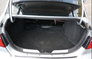 Volkswagen Voyage 1.6 VHT City (Flex) - Foto #8