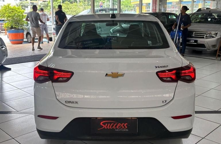 Chevrolet Onix 1.0 Turbo LT - Foto #6