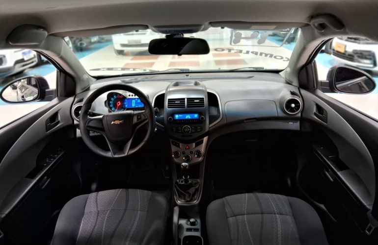 Chevrolet Sonic 1.6 LT 16v - Foto #4