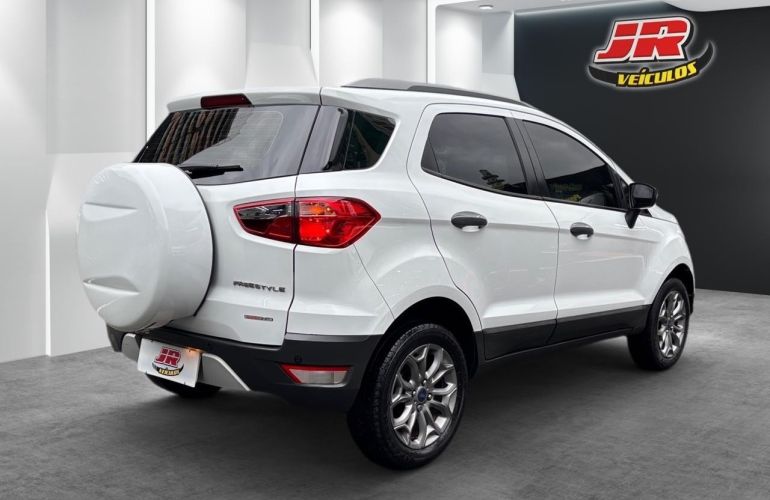 Ford Ecosport 1.6 Freestyle 16v - Foto #3