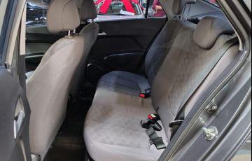 Hyundai Hb20s 1.6 Comfort Plus 16v - Foto #6