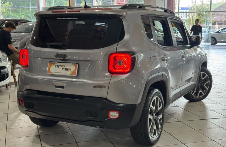 Jeep Renegade 1.8 16V Longitude - Foto #6