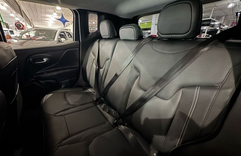 Jeep Renegade 1.8 16V Longitude - Foto #8