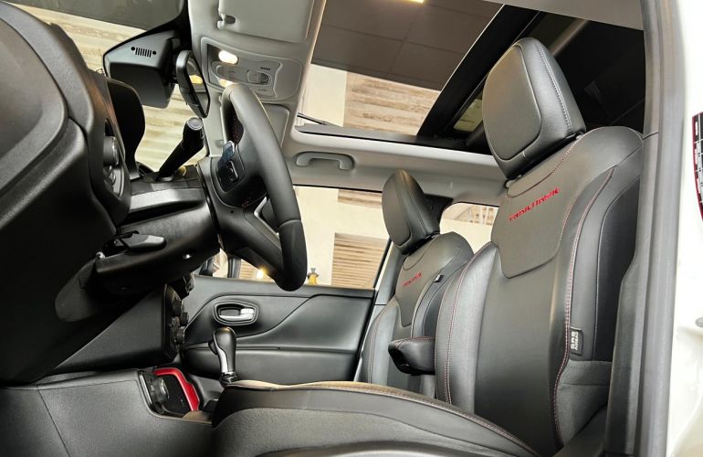 Jeep Renegade 1.3 T270 Turbo Trailhawk 4x4 - Foto #5