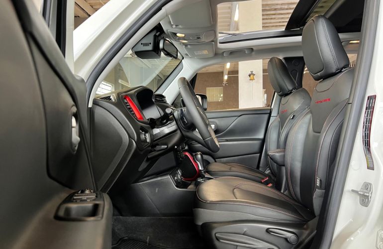 Jeep Renegade 1.3 T270 Turbo Trailhawk 4x4 - Foto #6
