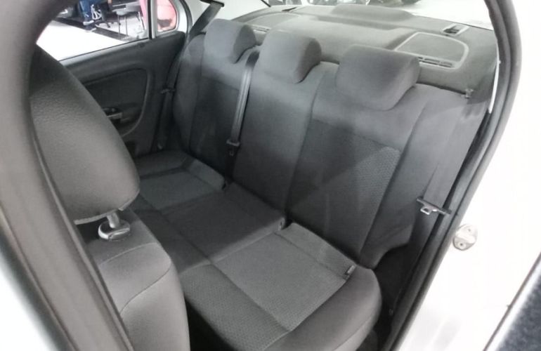 Volkswagen Voyage 1.6 Msi Total Trendline - Foto #9
