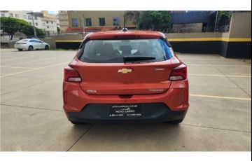 Chevrolet Onix 1.0 Turbo Flex Plus Premier Automático - Foto #6