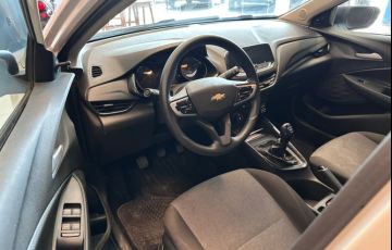 Chevrolet Onix 1.0 Flex Manual - Foto #8