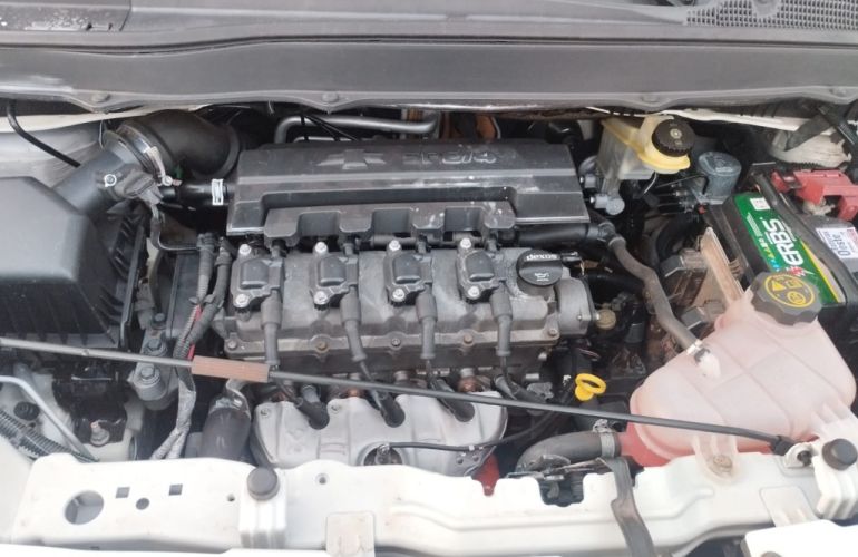 Chevrolet Spin LTZ 7S 1.8 (Flex) - Foto #8