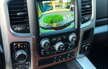 RAM Classic 5.7 V8 Laramie Night Edition CD 4x4 - Foto #10