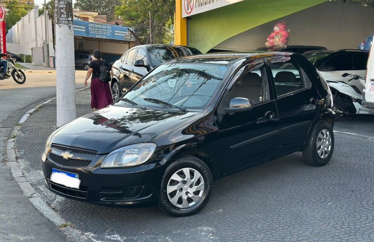 Chevrolet Celta 1.0 MPFi LT 8v - Foto #1