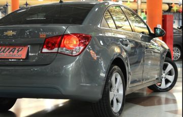 Chevrolet Cruze 1.8 LT 16V Sedan - Foto #7