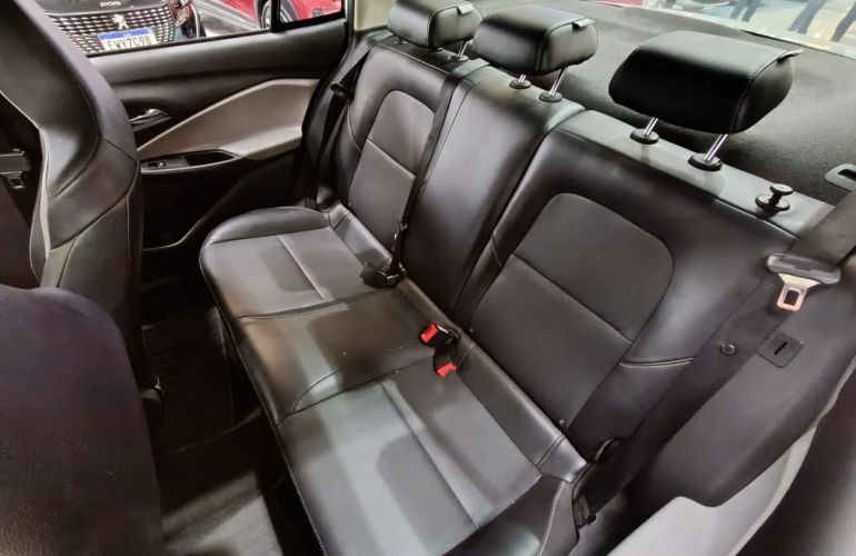 Chevrolet Onix 1.0 Turbo Plus Premier - Foto #9