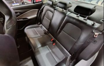Chevrolet Onix 1.0 Turbo Plus Premier - Foto #9