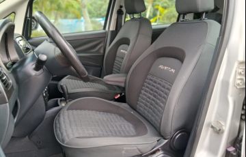 Fiat Idea 1.8 MPi Adventure 16v - Foto #5