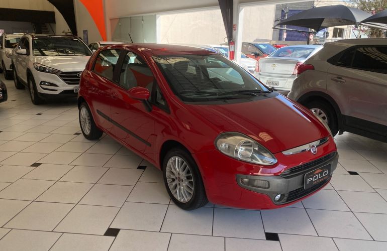 Fiat Punto 1.6 Essence 16v - Foto #2