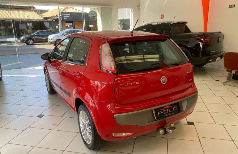 Fiat Punto 1.6 Essence 16v - Foto #4