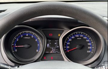 Hyundai Hb20 1.6 Comfort Plus 16v - Foto #10