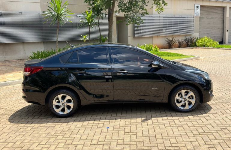 Hyundai Hb20s 1.6 Comfort Plus 16v - Foto #6