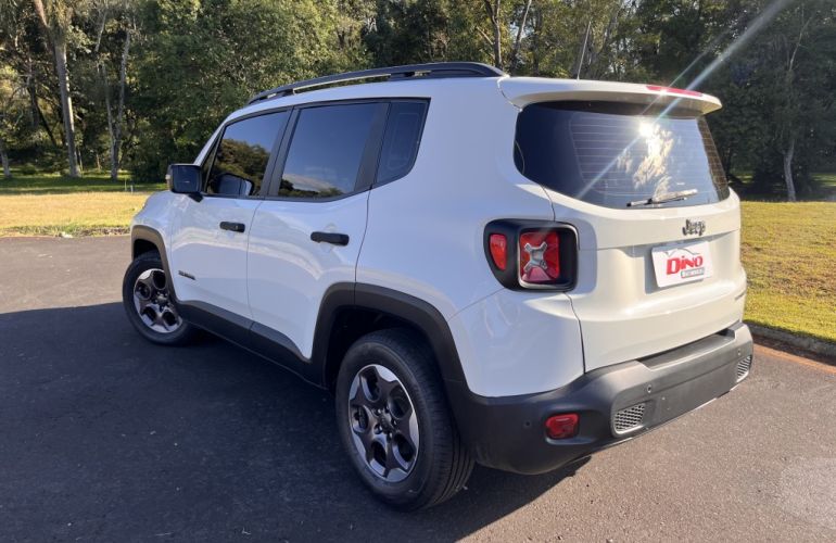 Jeep Renegade 1.8 Sport (Aut) - Foto #6