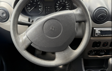 Renault Sandero Expression 1.0 16V (Flex) - Foto #4