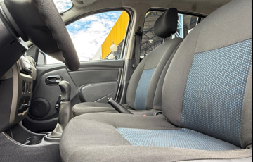 Renault Sandero Expression 1.0 16V (Flex) - Foto #5