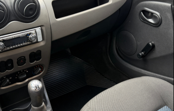 Renault Sandero Expression 1.0 16V (Flex) - Foto #7