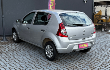 Renault Sandero Expression 1.0 16V (Flex) - Foto #8