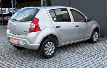 Renault Sandero Expression 1.0 16V (Flex) - Foto #10