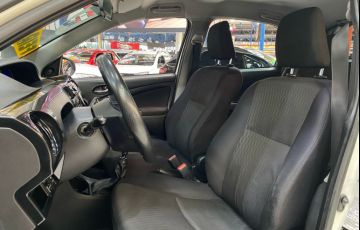 Toyota Etios 1.3 X 16v - Foto #5