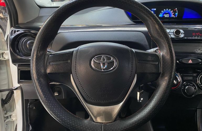 Toyota Etios 1.3 X 16v - Foto #7