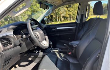 Toyota Hilux 2.8 TDI SR CD 4x4 (Aut) - Foto #7