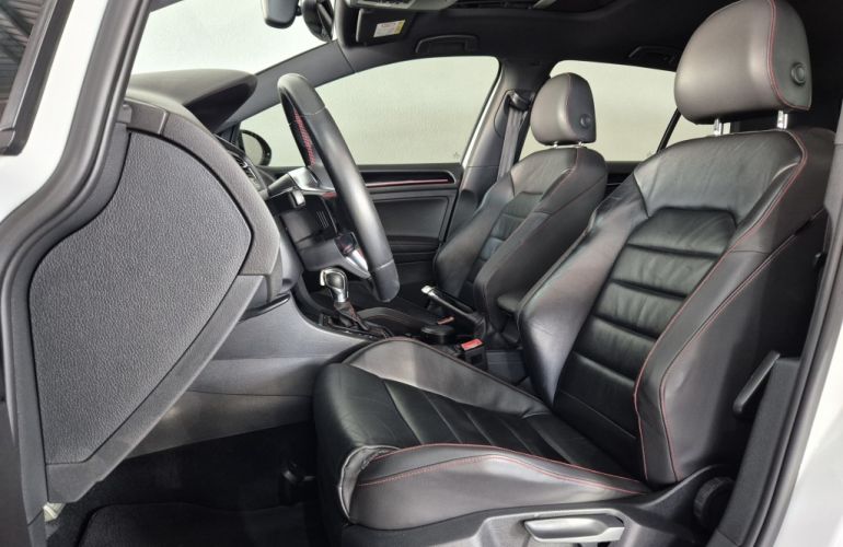 Volkswagen Golf GTI 2.0 TSi DSG - Foto #7