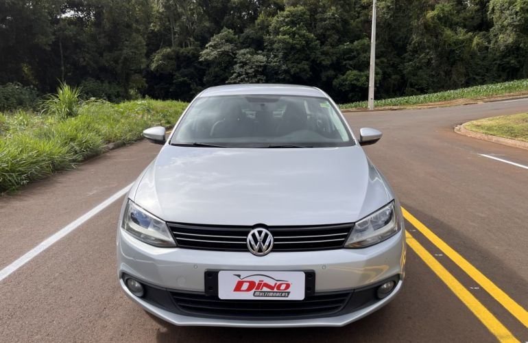 Volkswagen Jetta 2.0 Comfortline Tiptronic (Flex) - Foto #2