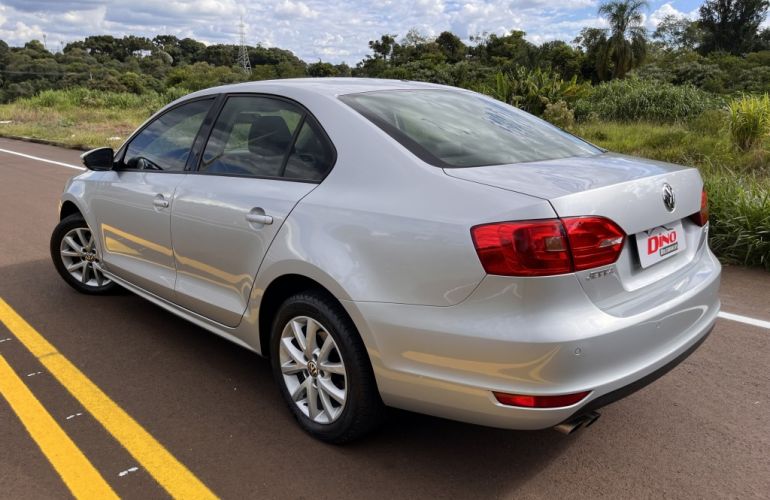 Volkswagen Jetta 2.0 Comfortline Tiptronic (Flex) - Foto #5