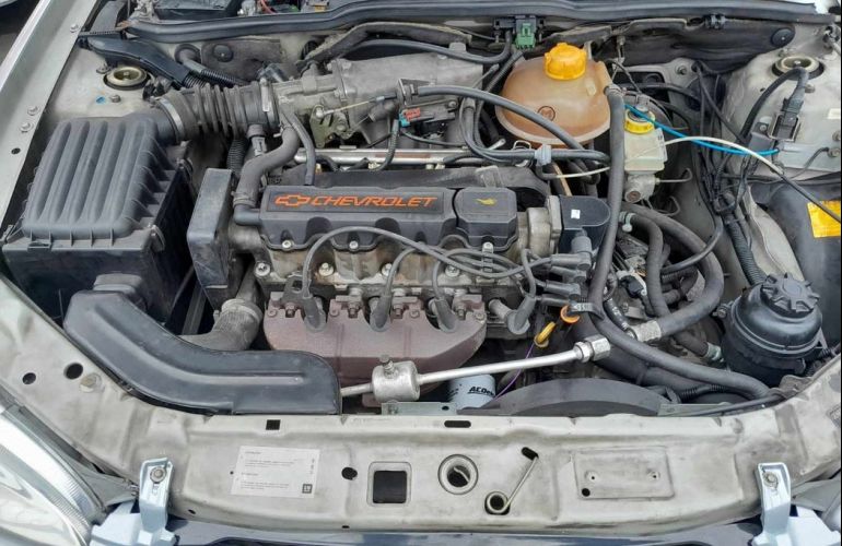 Chevrolet Classic 1.6 MPFi Spirit 8v - Foto #3