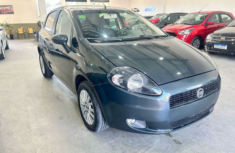 Fiat Punto 1.8 Hlx 8V Flex 4p Manual - Foto #5