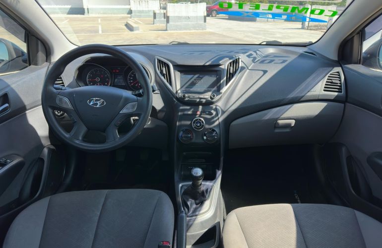 Hyundai Hb20s 1.0 Comfort Plus 12v - Foto #10