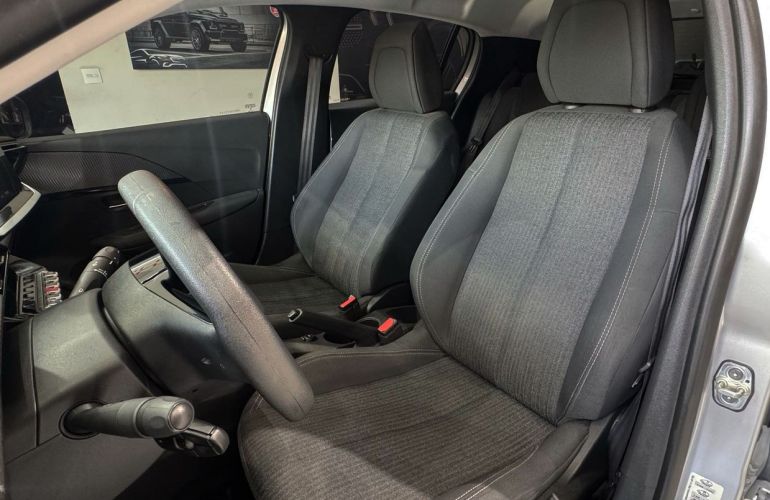 Peugeot 208 1.6 16V Active - Foto #6